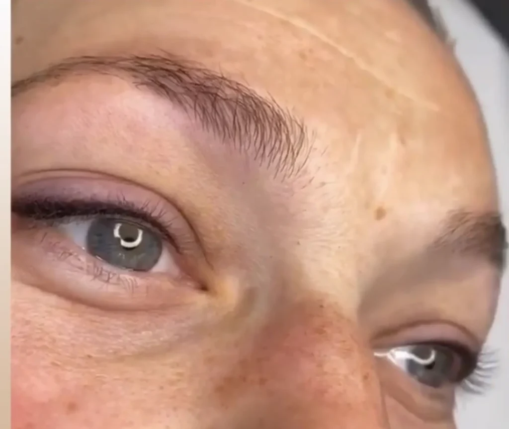 eyeliner tattooing